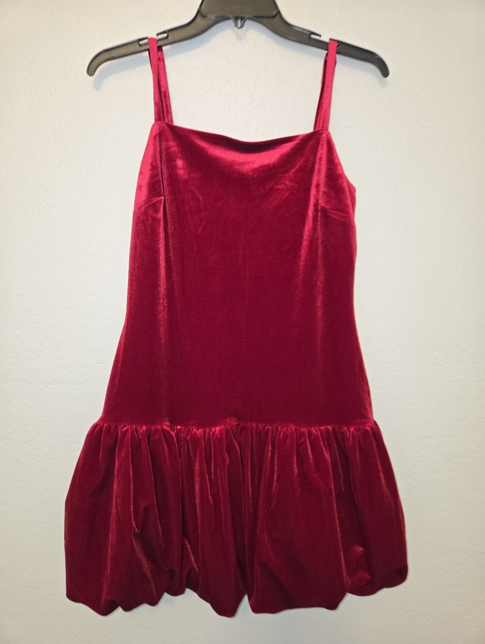 Steve Madden Red Velvet Giovanna Bubble Hem Minidress Size 6 - Picture 2 of 4